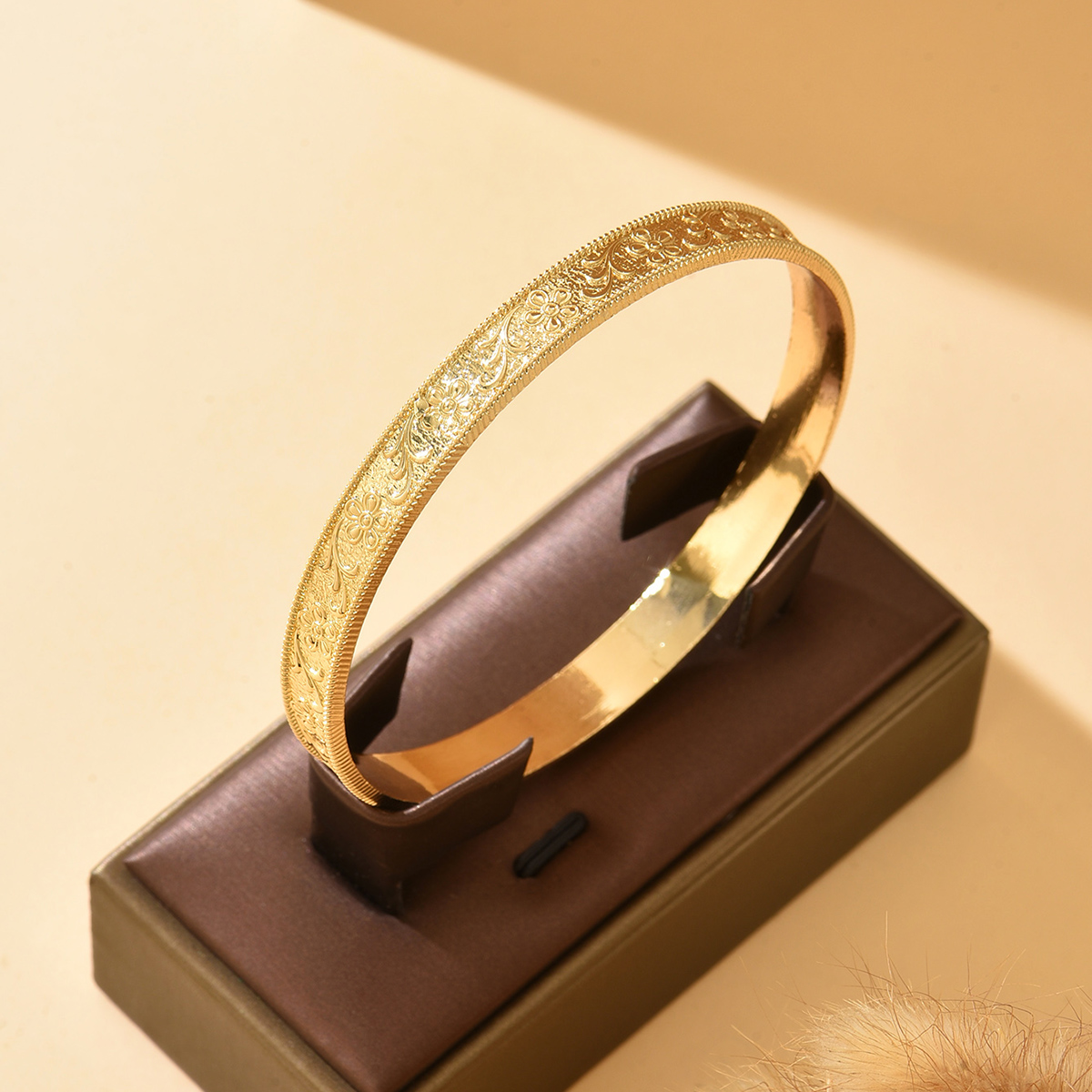 Golden Bride Hand Accessory wi - Men Accessories For Wrist review and price